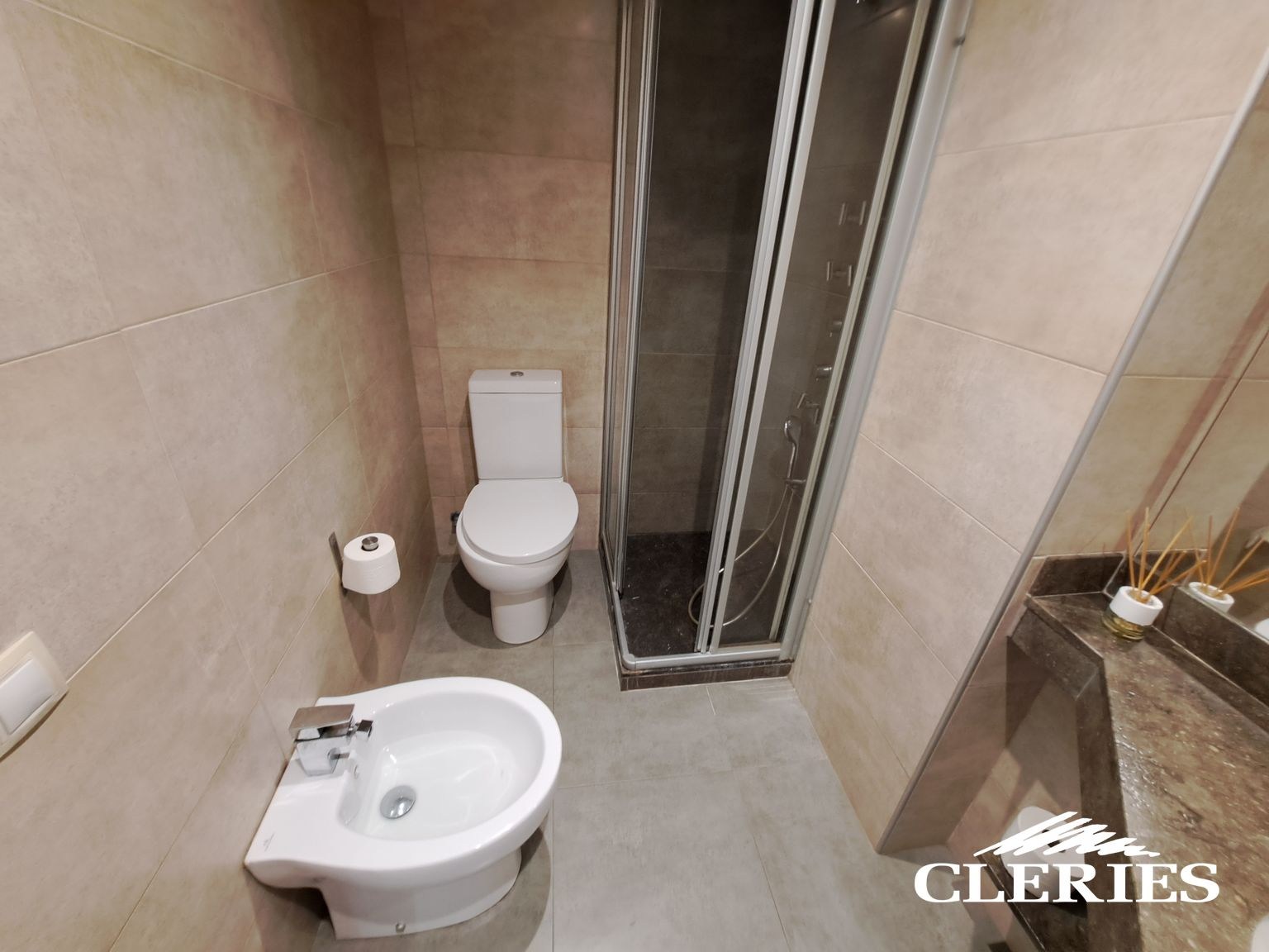 /RealEstateImages/6867/20260410_125935 [Resolucion de Escritorio].jpg